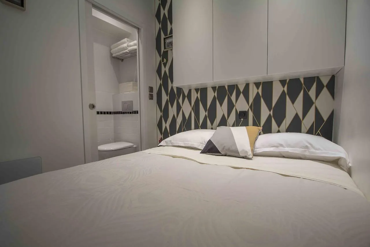 Notre Dame Paradis Latin Guest house Paris